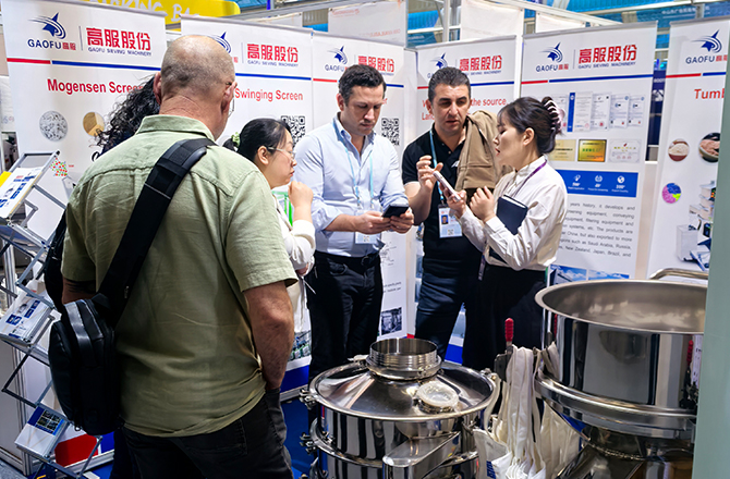 高服機械盛裝亮相第139屆廣交會